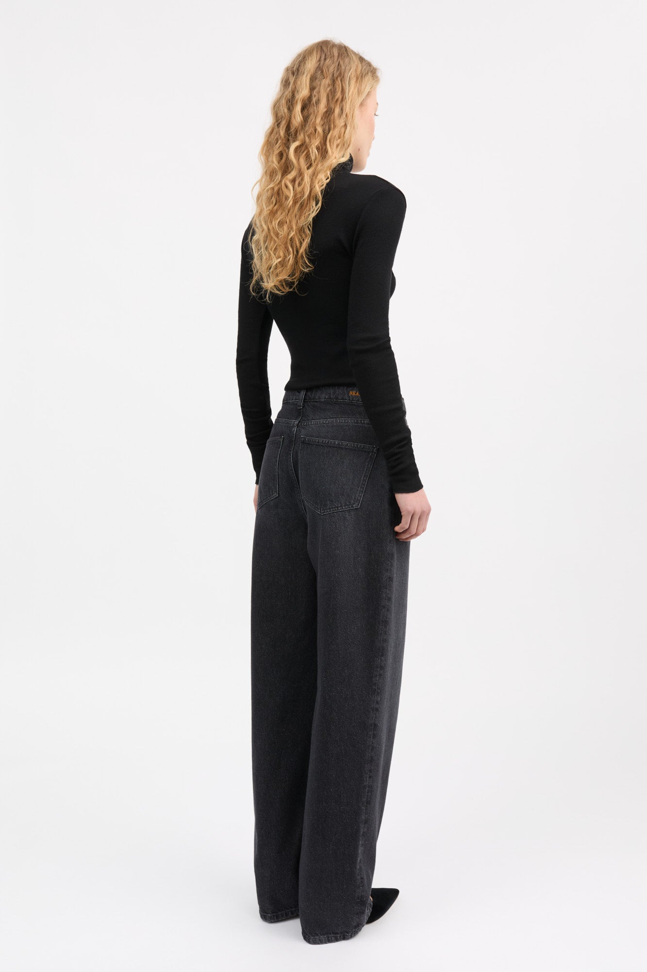 Skall Studio Amy T-neck Turtleneck Black